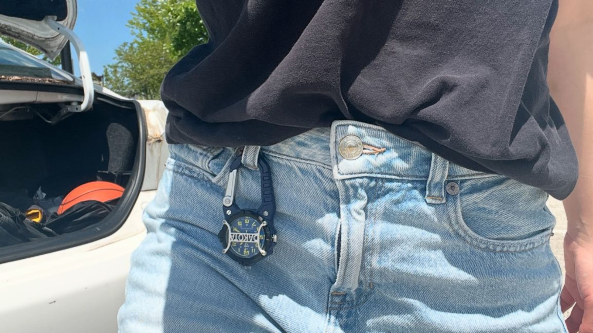 Why First Responders Rely on Dakota Watches