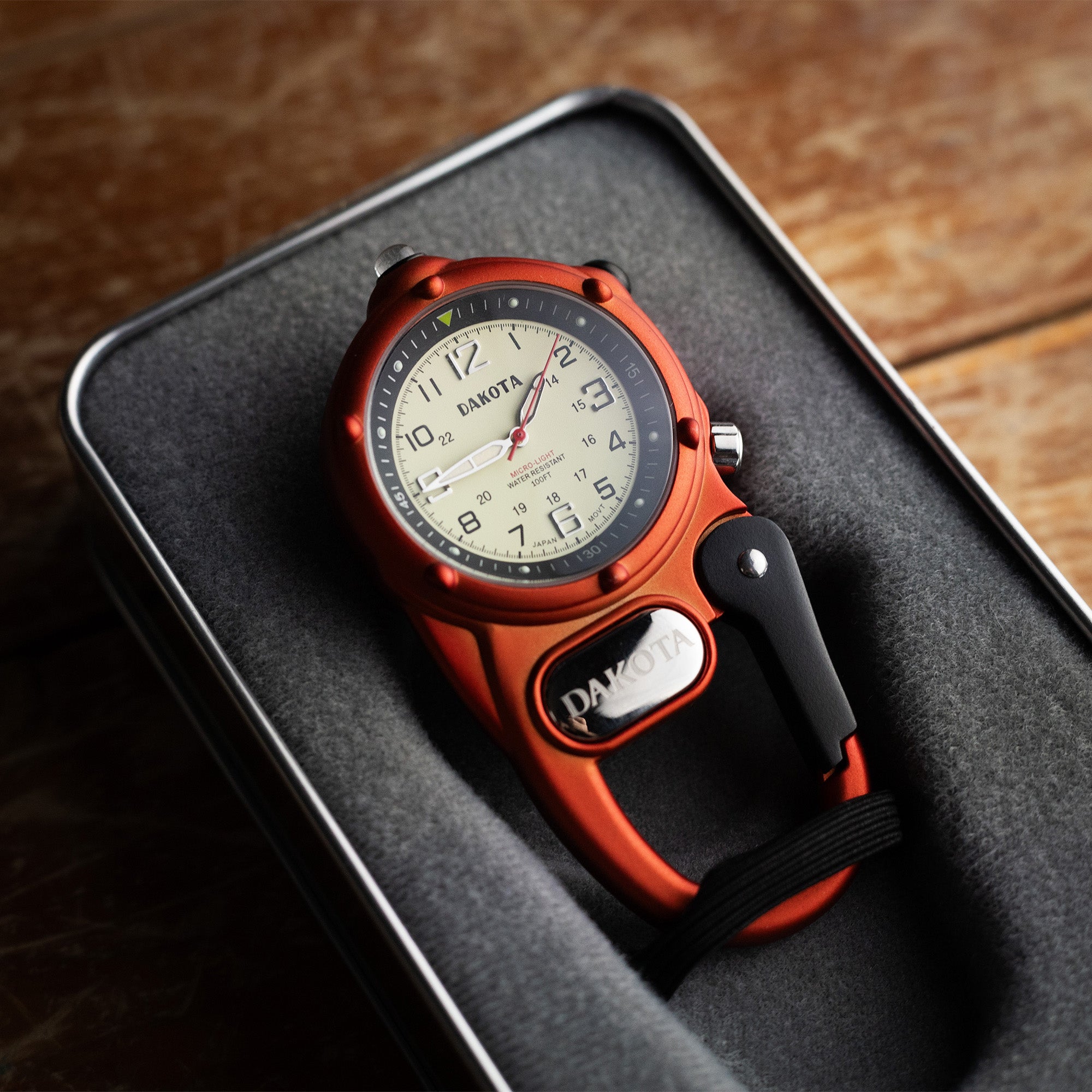 Miniclip Microlight - Orange Case with Cream Dial