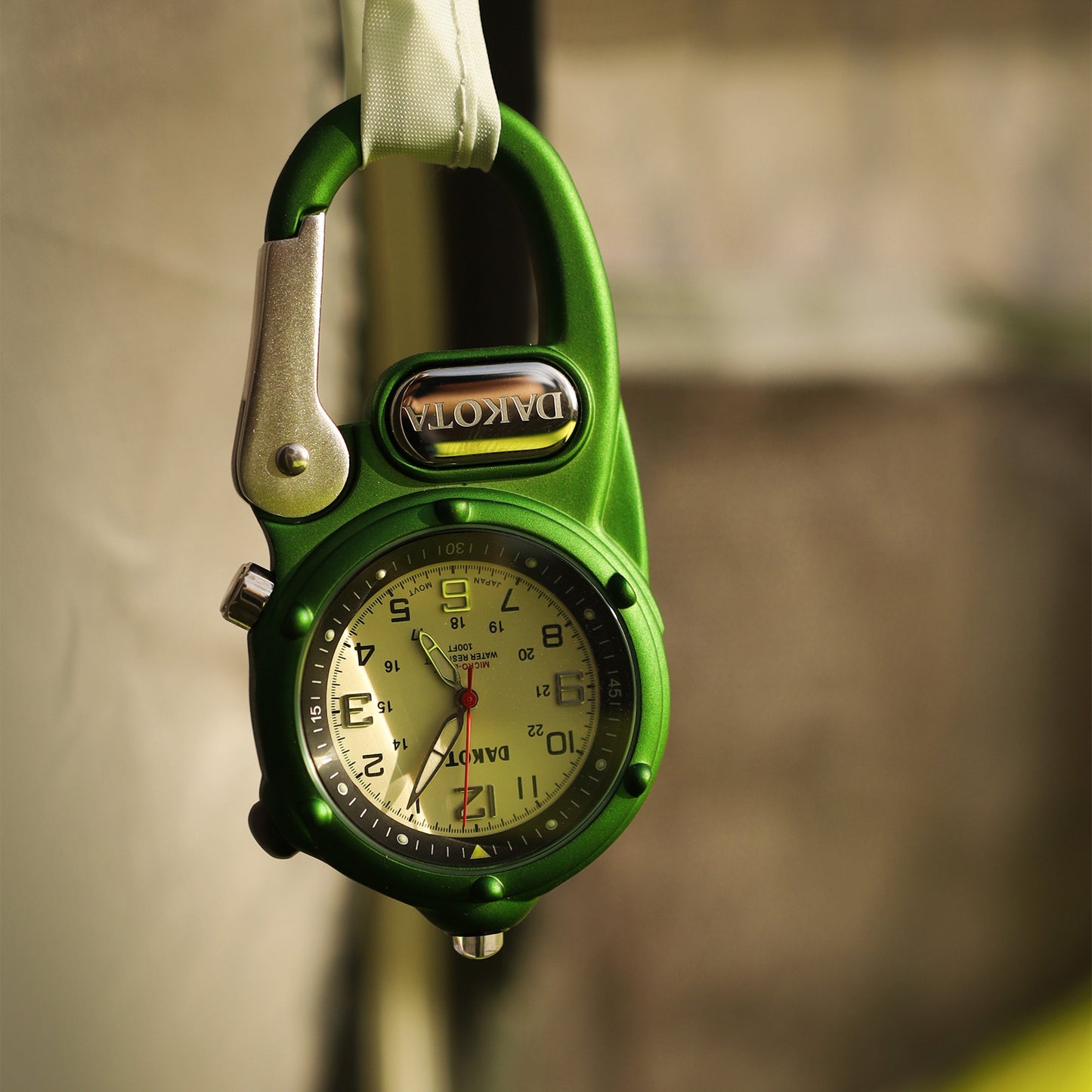 Miniclip Microlight - Green with Cream Dial